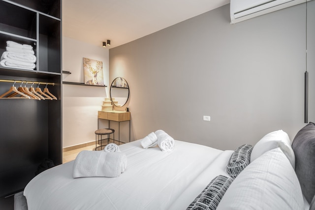 スタイリッシュ ワン ベッドR ウィズ バルコニー