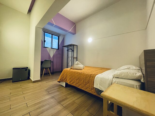 コルメナ ホテル CDMX トナラ