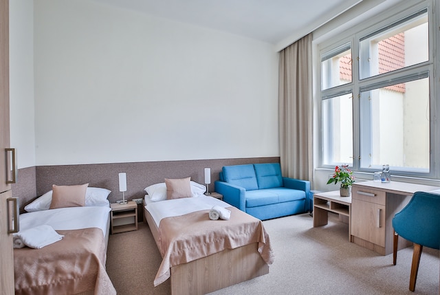 アパートメンツ エンバシー バイ LH