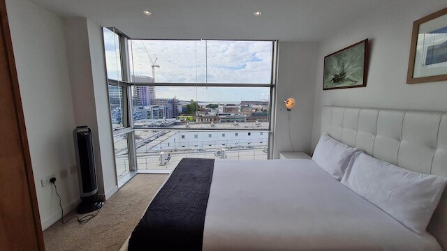 2  ベッドルーム ペントハウス ウィズ パーキング