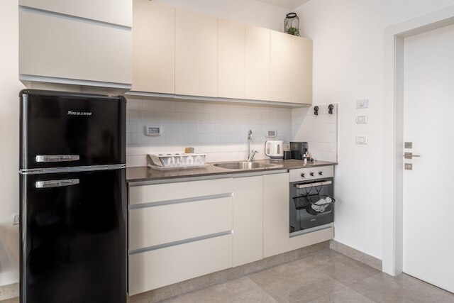 ラブリー ワン ベッドル ウィズ バルコニー