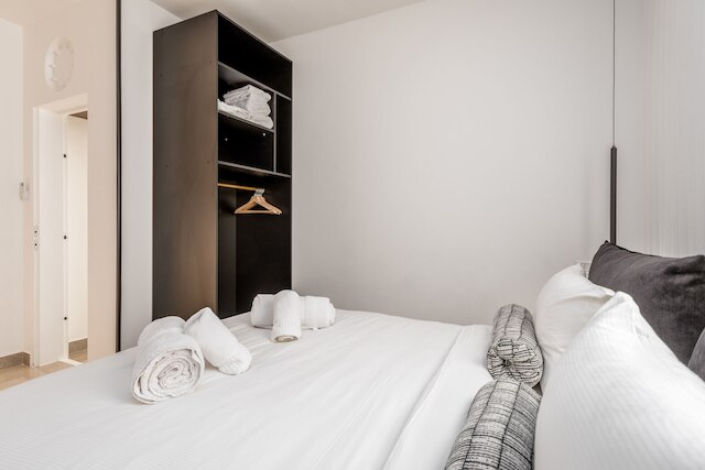 スーパーブ 1 ベッドル W バルコニー