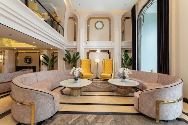 フテ バ ディン ホテル