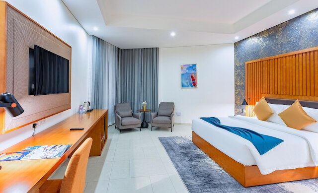 アリサ ホテル テマ