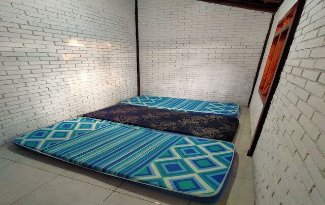 アビヤサ ホームステイ シャリア