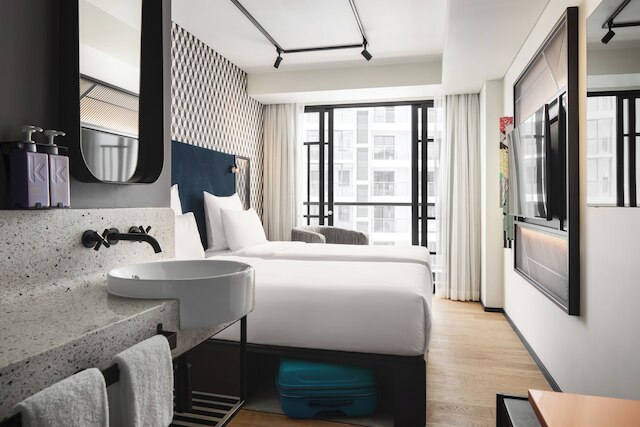 トライブ プノンペン ポスト オフィス スクエア