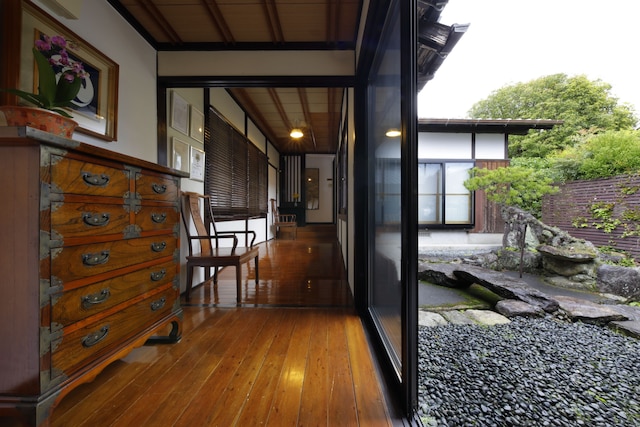 井村家別邸 月の離なれ