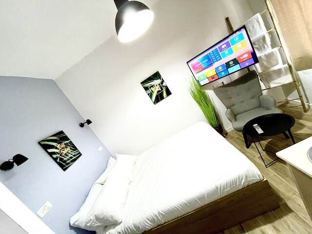 アジュ ベン イェフダ 23