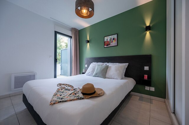 ネメアアパート ホテル レ・オー・ド・ミラディ ビアリッツ