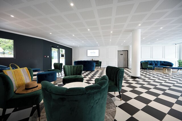 ネメアアパート ホテル レ・オー・ド・ミラディ ビアリッツ