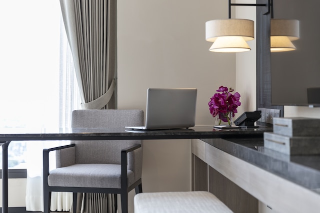 アスコット トンロー バンコク