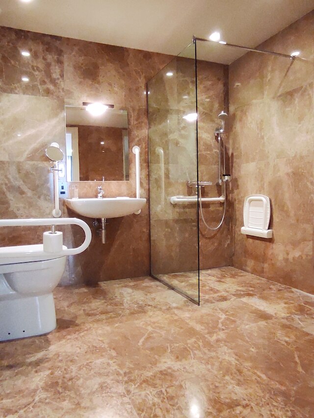 ザ マノエル ホテル