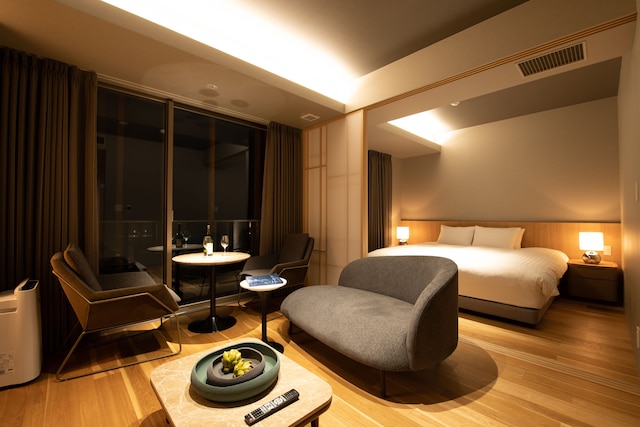 フェニックスウエスト