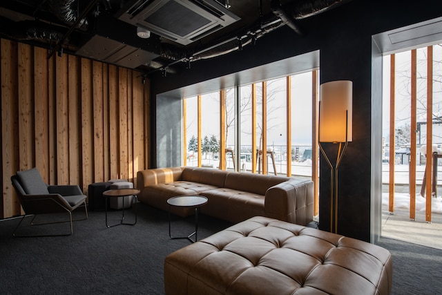 フェニックスウエスト