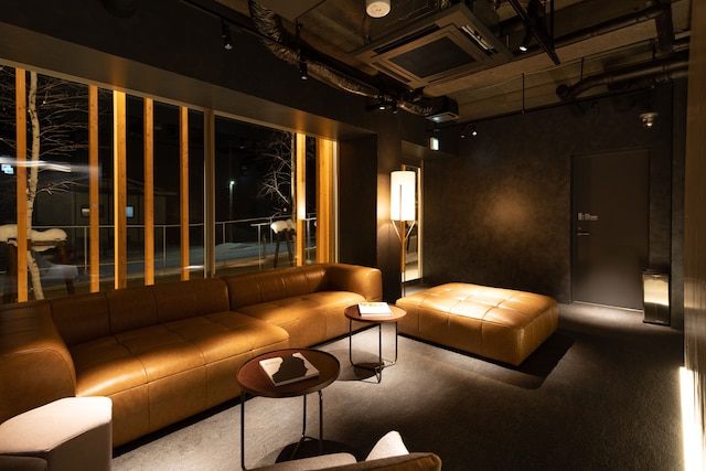 フェニックスウエスト