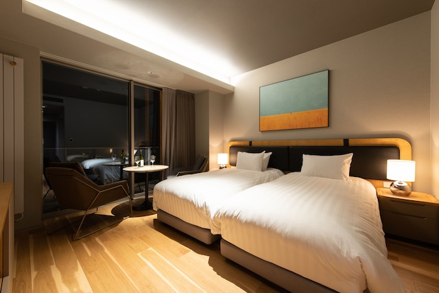 フェニックスウエスト