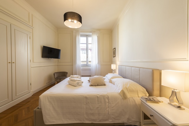 ラグジュアリー シニョーリア バイ メガ