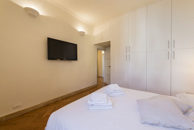 ラグジュアリー シニョーリア バイ メガ