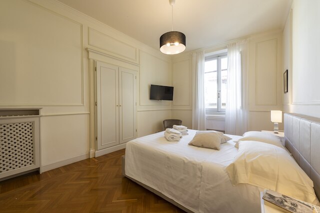 ラグジュアリー シニョーリア バイ メガ