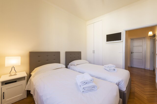 ラグジュアリー シニョーリア バイ メガ