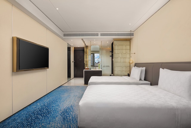 HUALUXE Shanghai Changfeng Park by IHG