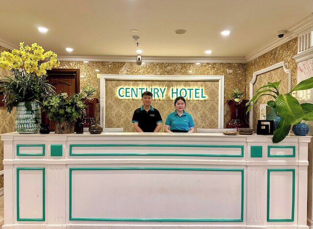 センチュリーホテル