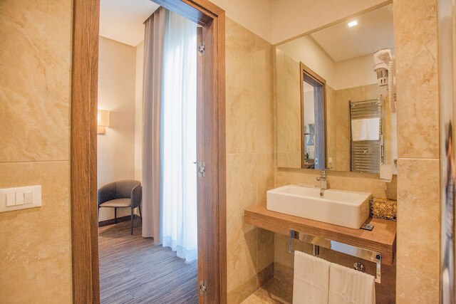 ディモーラ サンフェリーチェ イン ザ ハート オブ ナープルズ