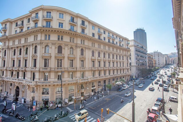 ディモーラ サンフェリーチェ イン ザ ハート オブ ナープルズ