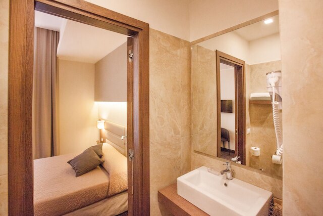 ディモーラ サンフェリーチェ イン ザ ハート オブ ナープルズ