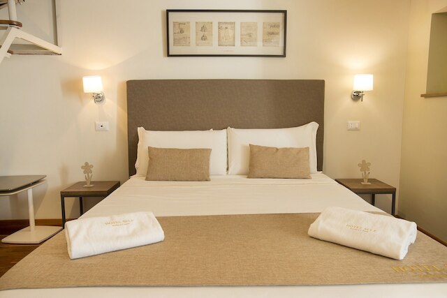 パラッツォ デプレティス ナープル