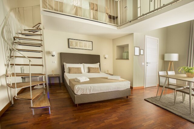 パラッツォ デプレティス ナープル