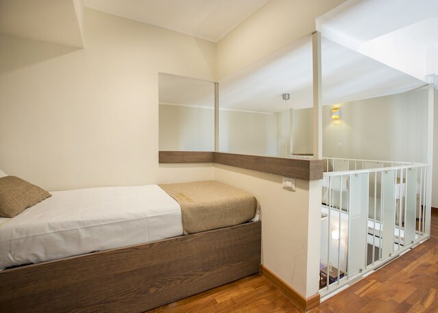 パラッツォ デプレティス ナープル