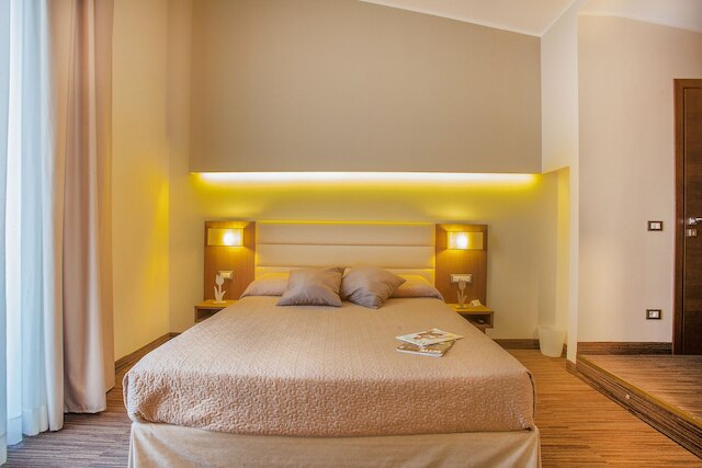 クラシック コンフォート ルーム ナプルズ シティ センター