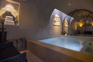 メゾン カーディナル フルステンベルグ