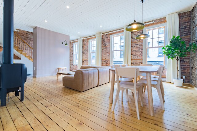 ラ・メゾンデ・ロフツ - パルレ・ロフツ・ヴュウ-ケベック