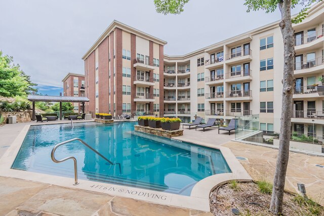 コーポレート スイーツ アット ビクトリー パーク ダラス