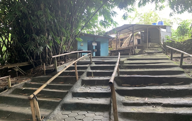 パサール クボン エンプリング キャンピング グラウンド