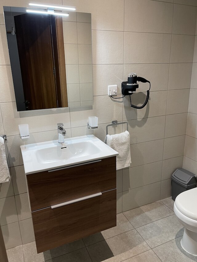 スピノラ ベイ 3  ダブル ベッド ニア ビーチ プライム ロケーション