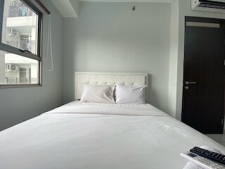 ブライト アンド リラクシング ベッドRム アット メカルワンギ スクエア バンドン