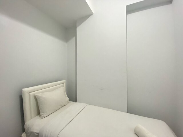 ブライト アンド リラクシング ベッドRム アット メカルワンギ スクエア バンドン