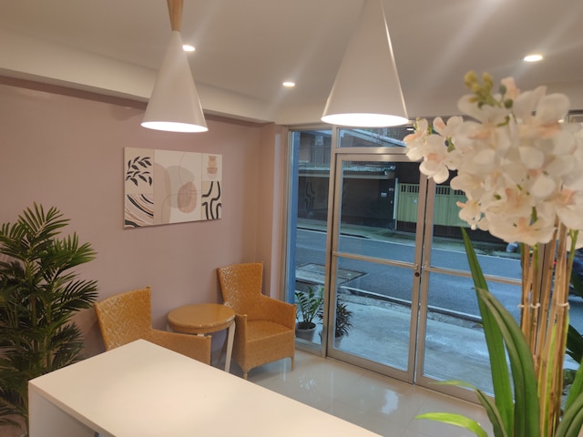 グローリー・ホテル・クバオ