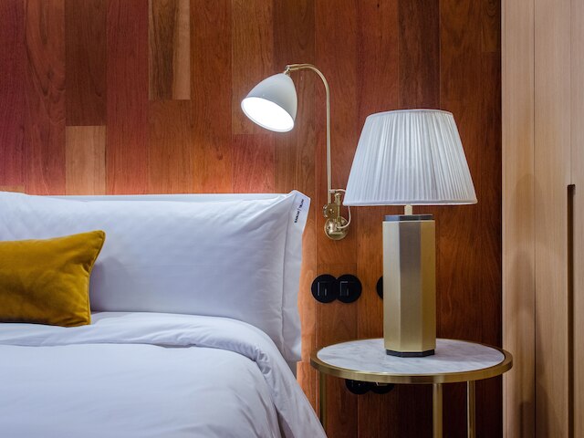 ブラウンズ アベニュー ホテル