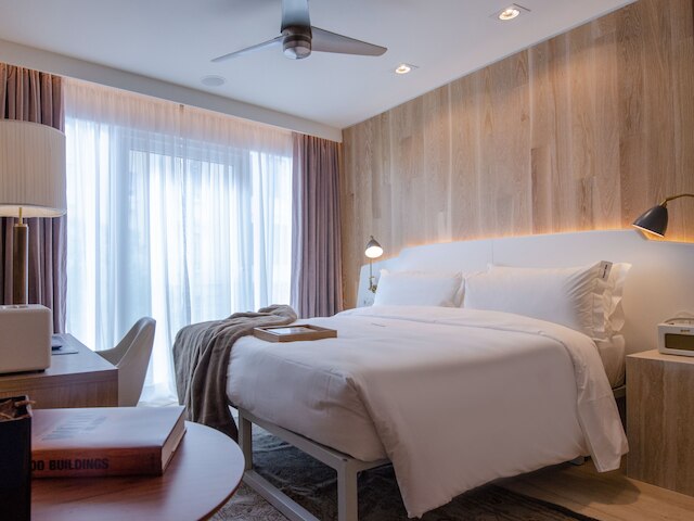 ブラウンズ アベニュー ホテル