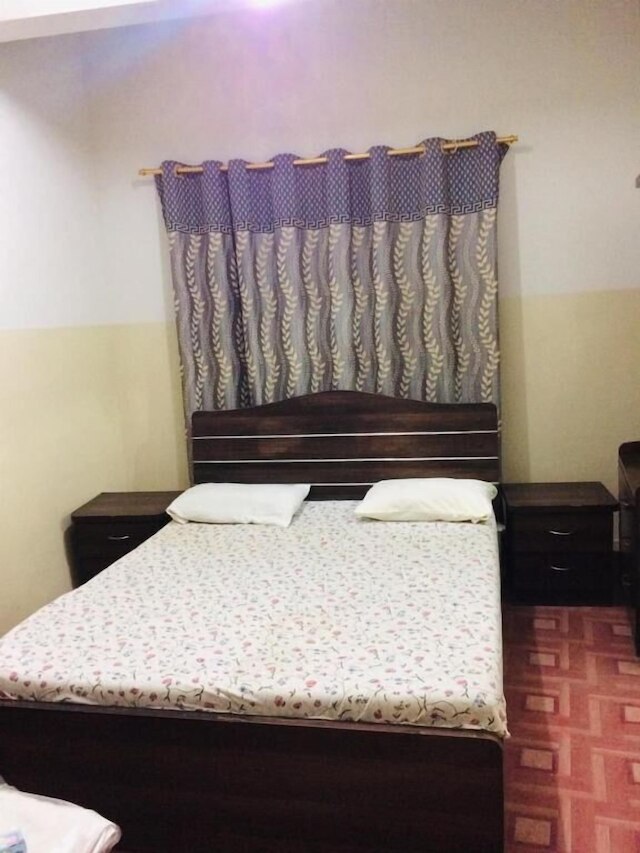 フォー シーズン ゲスト ハウス