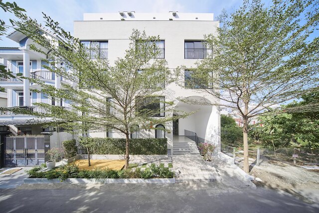 M ビレッジ ザ コンパウンド