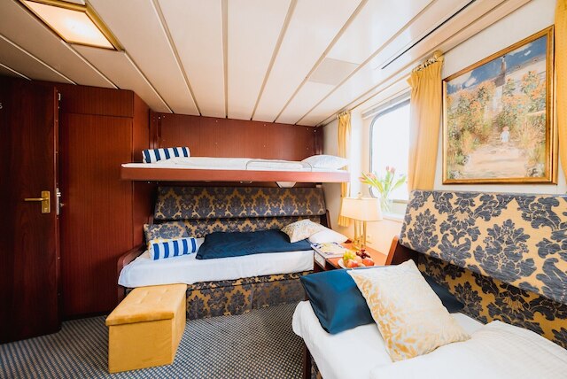 リバー・ホテル