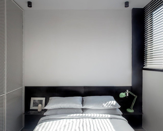 デブロックス・リビング - ベン・アヴィグドール