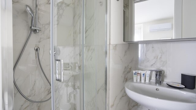 イタリアンウェイ - ザ B ビレッジ スーペリア - 40