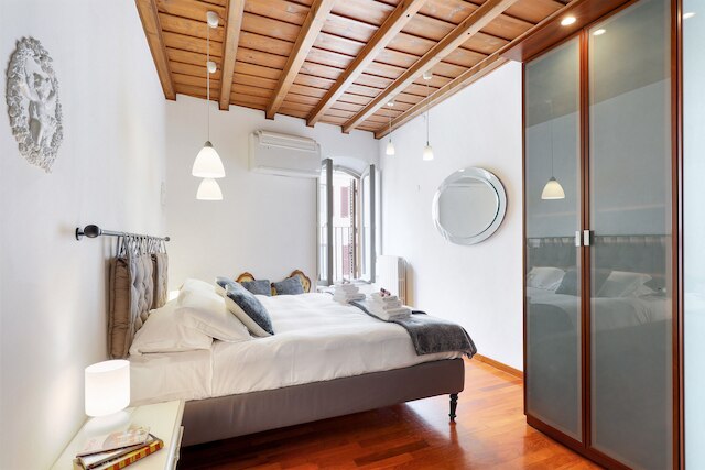 ローマ アズ ユー フィール - メゾン スパニッシュ ステップス