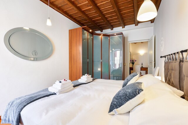 ローマ アズ ユー フィール - メゾン スパニッシュ ステップス